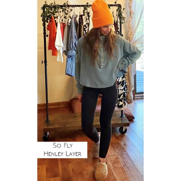 ✨Tee's Closet Picks✨ - Picture 4 of 4